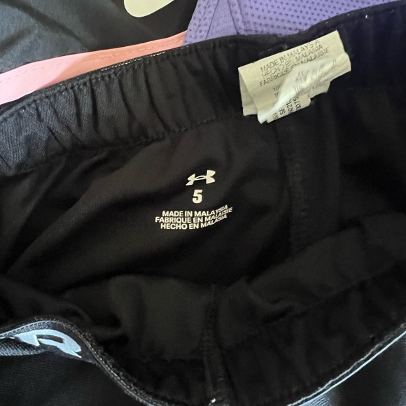 Shorts - Picture 3 of 4